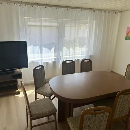 4 Mit 5 Betten Und Terrasse Zwischen Mainz Und Alzey * Gabsheim